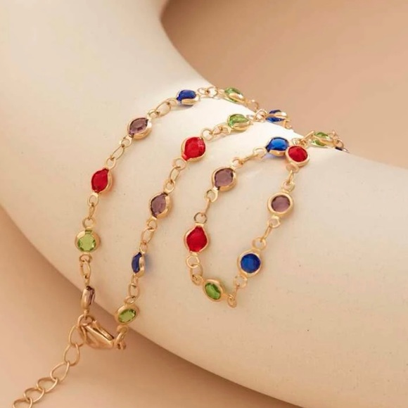 Beautiful rhinestone mitten bracelet - Picture 4 of 5